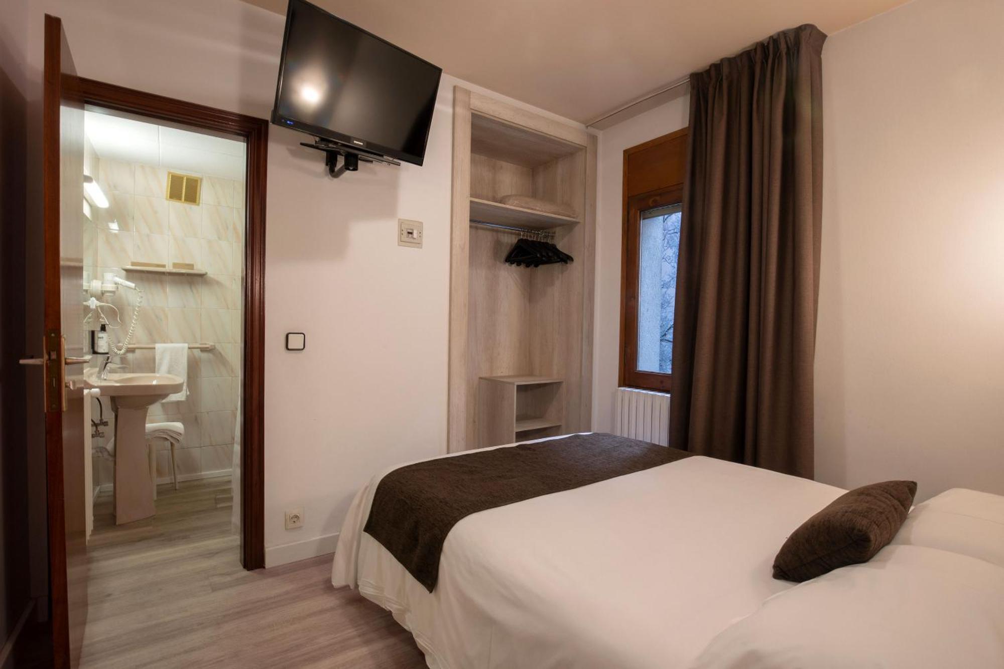 Hotel Marco Polo La Massana Habitación foto